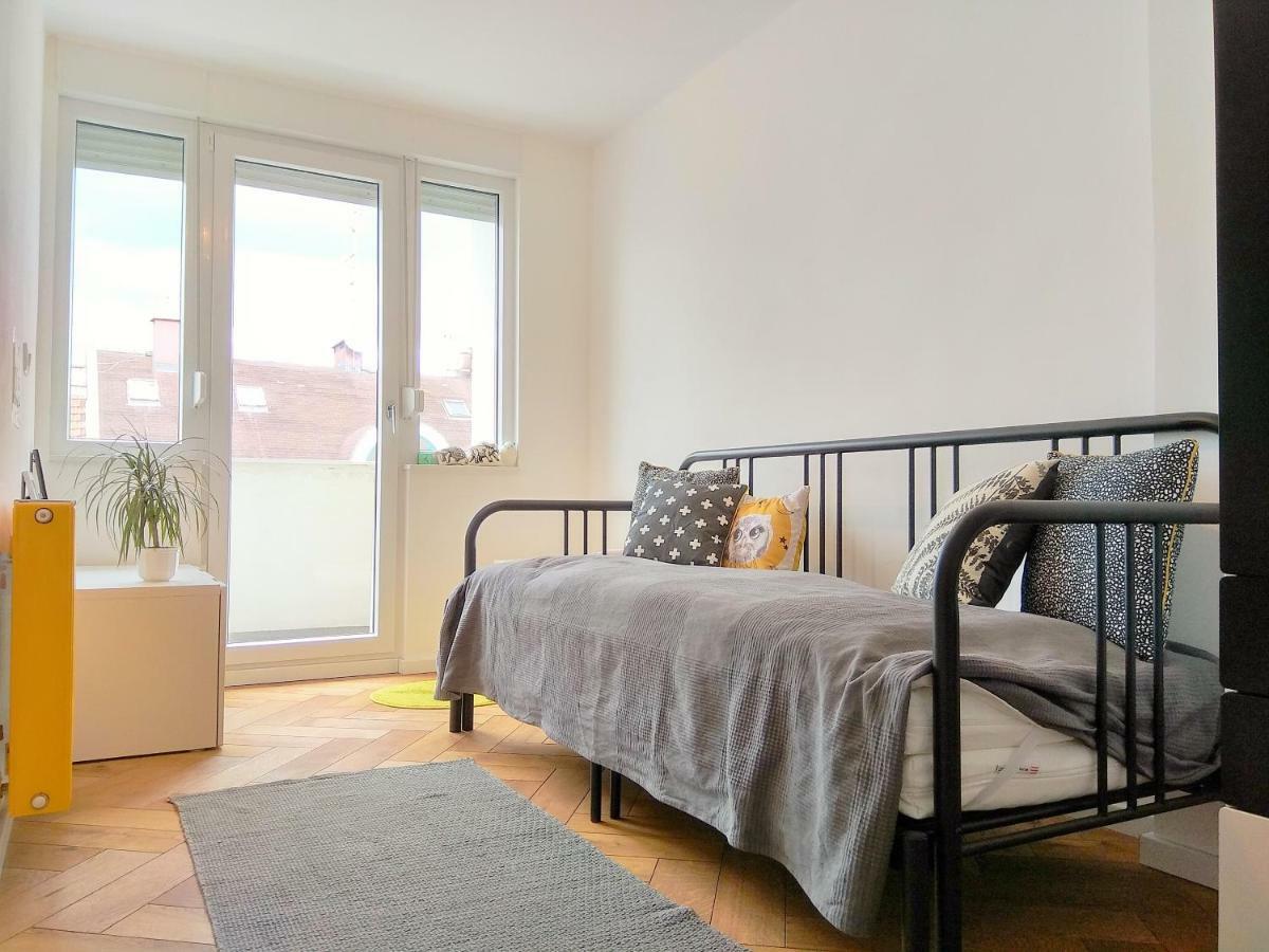 Poet'S Street Apartment Zagreb Luaran gambar